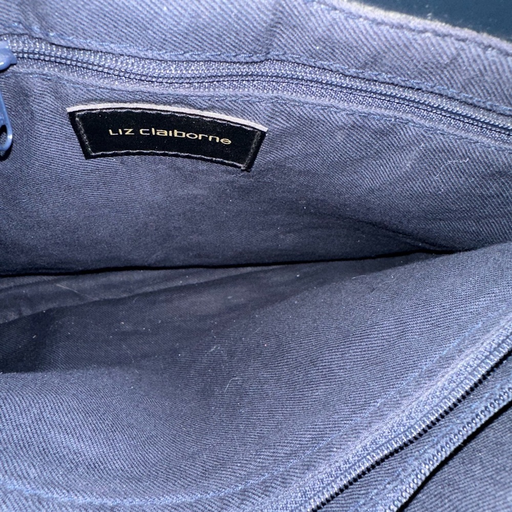 LIZ CLAIBORNE Black & Beige Small Woman's Bucket Tote Purse Handbag. - Picture 5 of 6